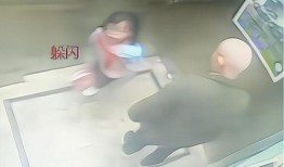 女孩爆料爷爷怎么办呢视频,视频内容引发社会关注